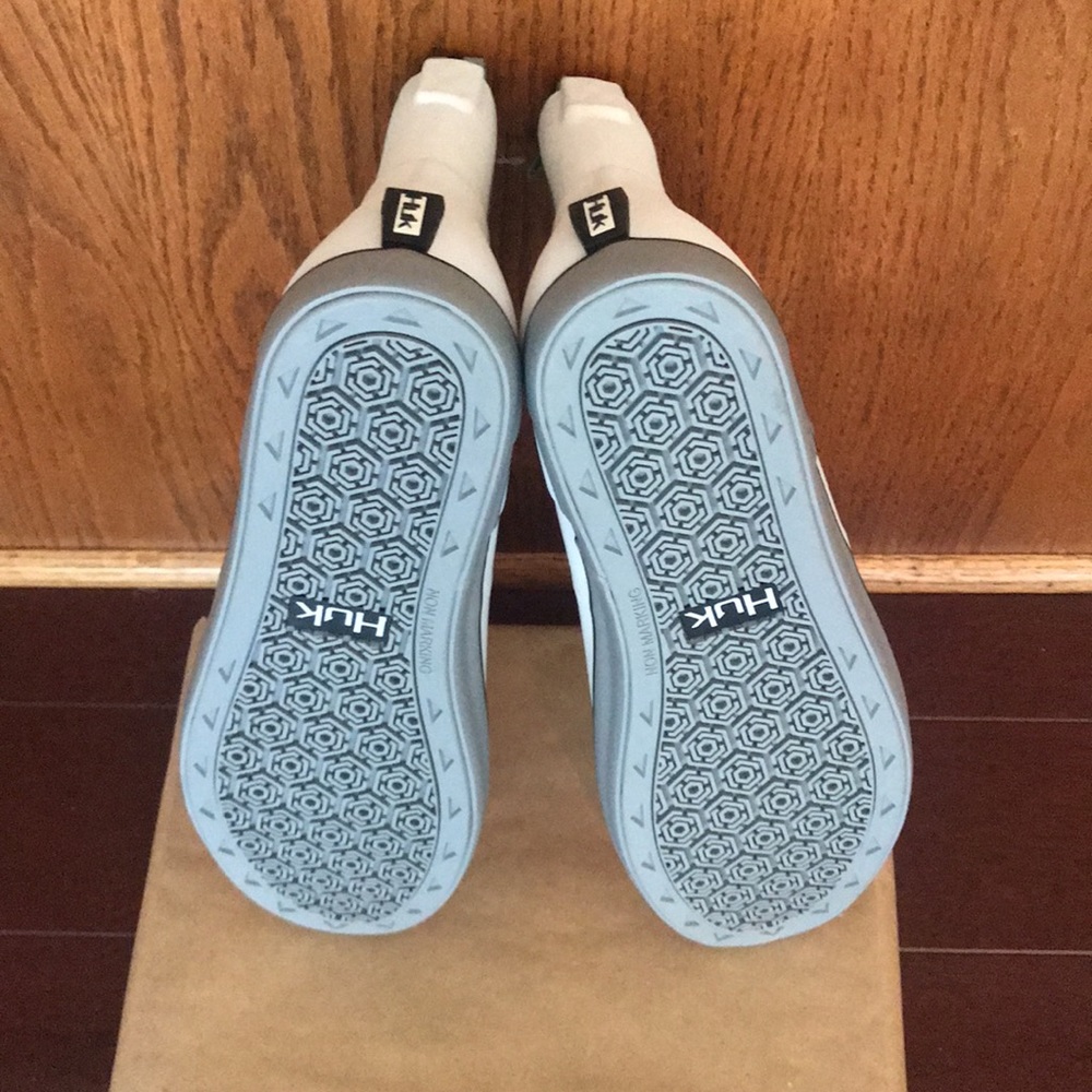 “NEW ARRIVALS” Brand-new HUK Rogue Wave boots, size 12, white big letters - Picture 7 of 7
